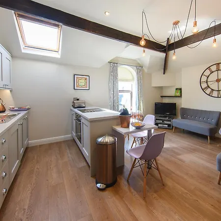 Holidays Suites * Harrogate