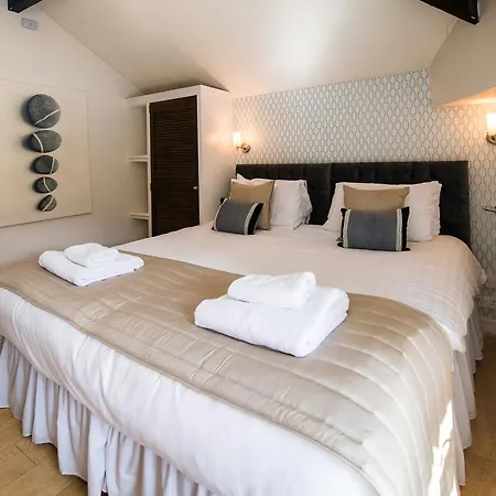 Holidays Suites * Harrogate